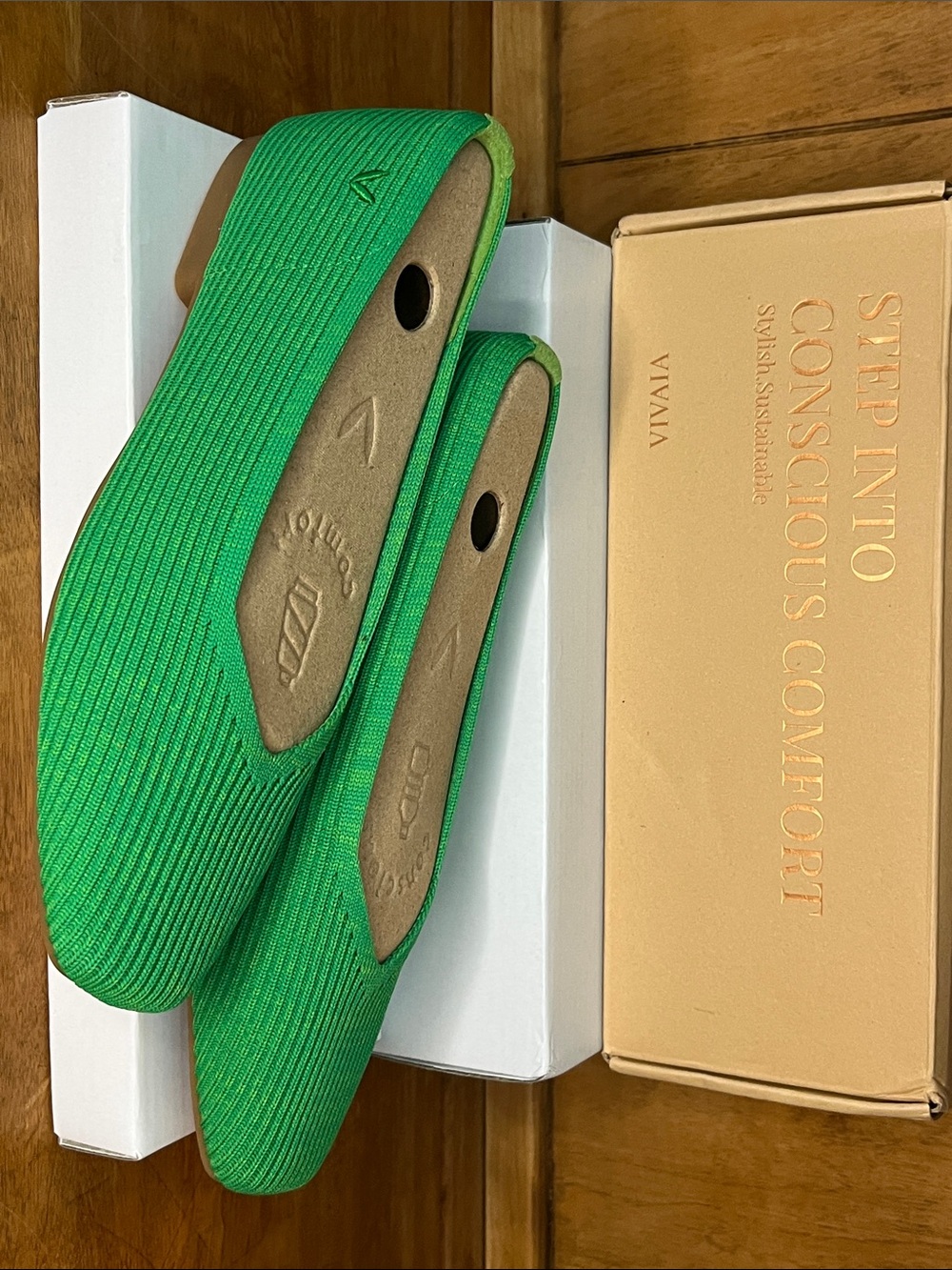 VIVAIA MARGOT 2.0 Square Toe, V-Cut, Knit Flats- Green Grass- Sz 8.5-9 - NWB